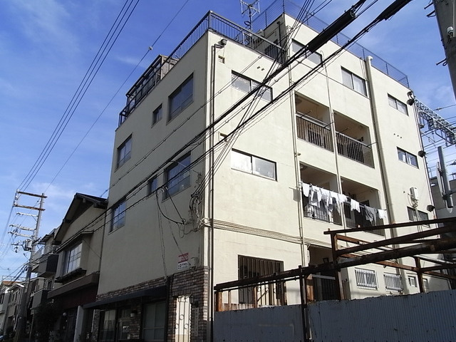 原田マンション船寺の外観