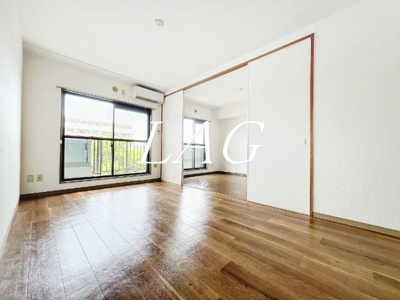 【居間・リビング】 | エトワール船堀 | 洋室のお部屋です。