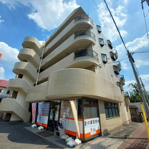 TEK小金井ハイツの外観