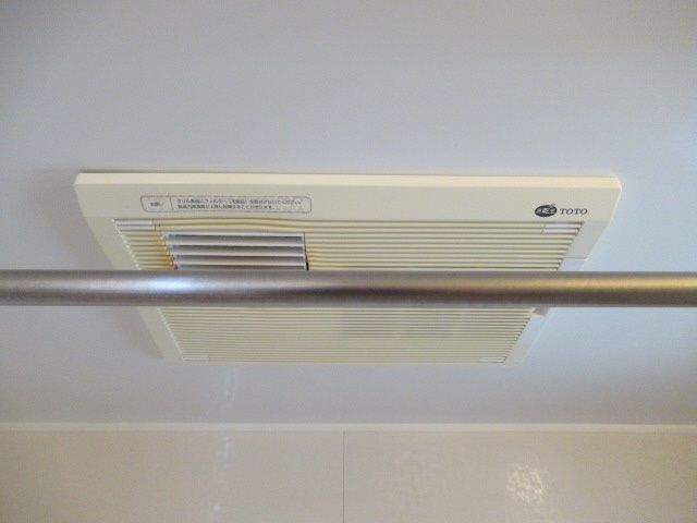 クレールヴィレッジ　A棟の浴室