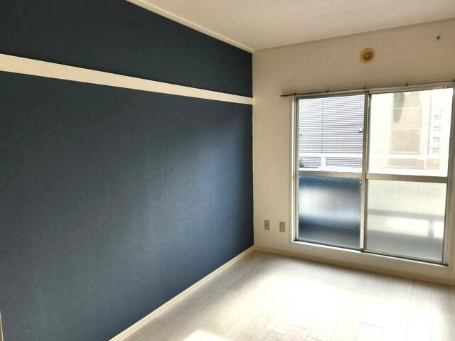 同一タイプの別部屋の写真です。