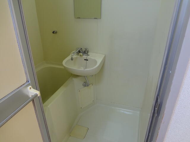 同一タイプの別部屋の写真です。