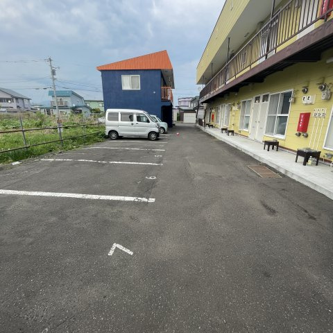 セイコーハイツやすのの駐車場