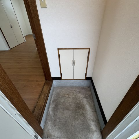 セイコーハイツやすのの玄関