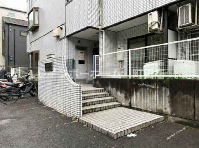 パークレイン三田※初期費用分割あと払いサービス利用可能物件のエントランス