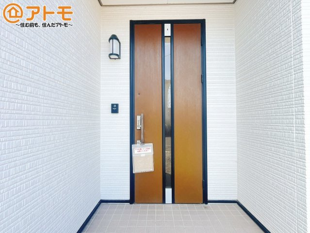 【玄関】 | 富士市中丸　中古戸建て　全1棟