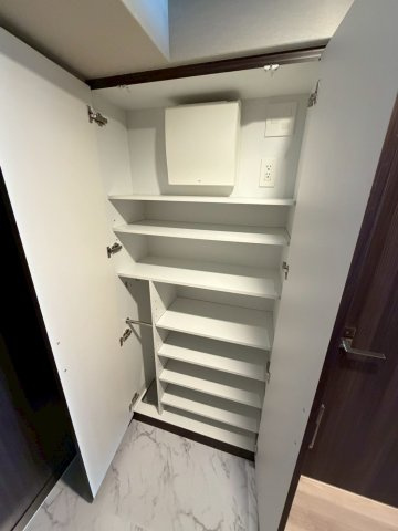 ソルレヴェンテ新梅田の収納