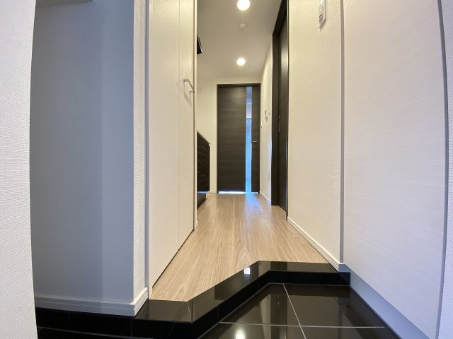 ･ARKMARK巣鴨sta.の玄関