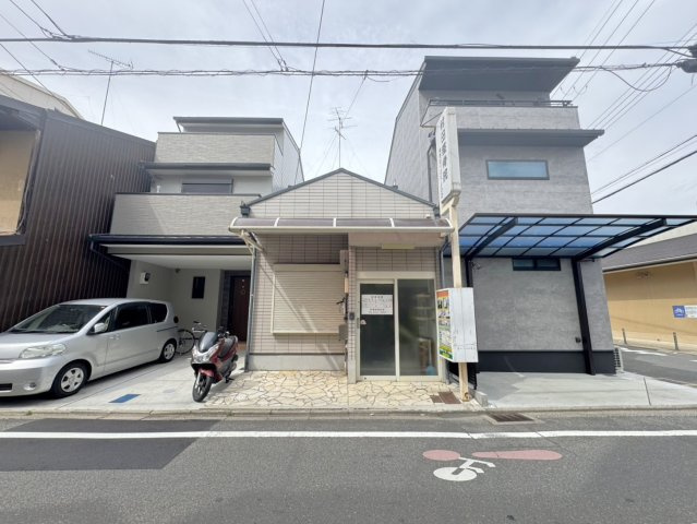 ◆京阪本線＆近鉄京都線の２沿線利用可能◆南向き物件◆店舗・事務所にも利用可◆伏見区東大文字町の外観|外観