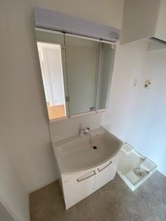 エスペランサ粟津の洗面所