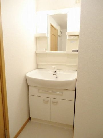 シャン・ド・フルールⅡ　　刈谷市近郊の賃貸はクラスホーム刈谷店の洗面所|広い洗面スペース