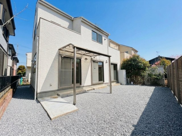 渕上中古戸建/広々としたお庭/太陽光パネル設置済み/オール電化住宅