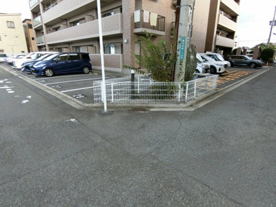 【駐車場】 | ロイヤルヴェール山下