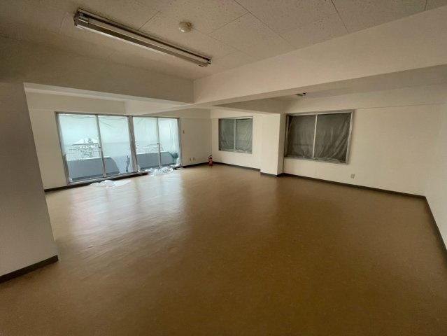 第１明が丘ビルの内装
