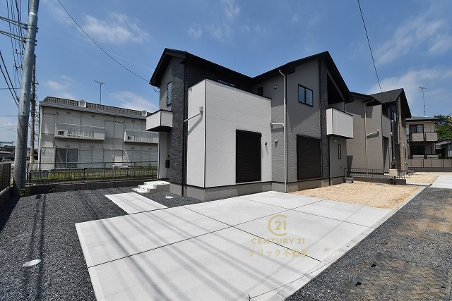 ケイアイフィット　常陸太田市西三町　1期 　1の駐車場|駐車場は十分なスペース。ご家族それぞれが車をご所有の場合や、来客の際も安心です。
内覧可能です。ご予約はHPから、またお電話でもお気軽にどうぞ。