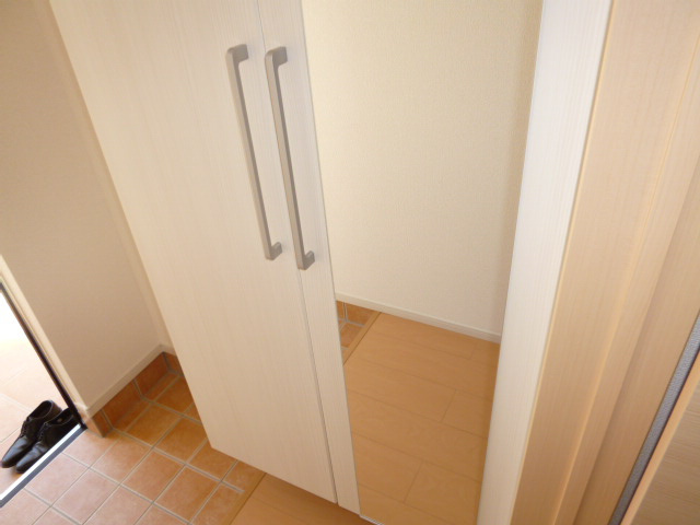 Ｖiｌｌa樫の木の内装|シューズボックス
