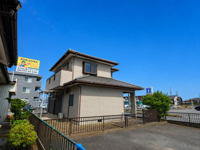 マルグリット2階建の外観