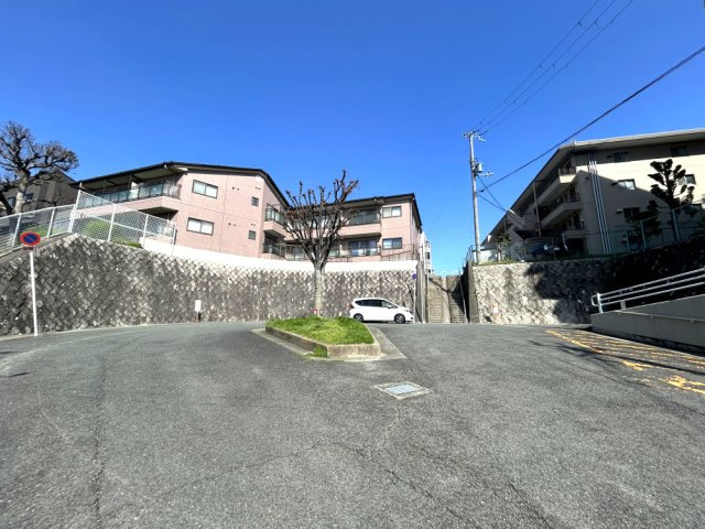 サンヴェール千里山の周辺|敷地前に便利なロータリーあり