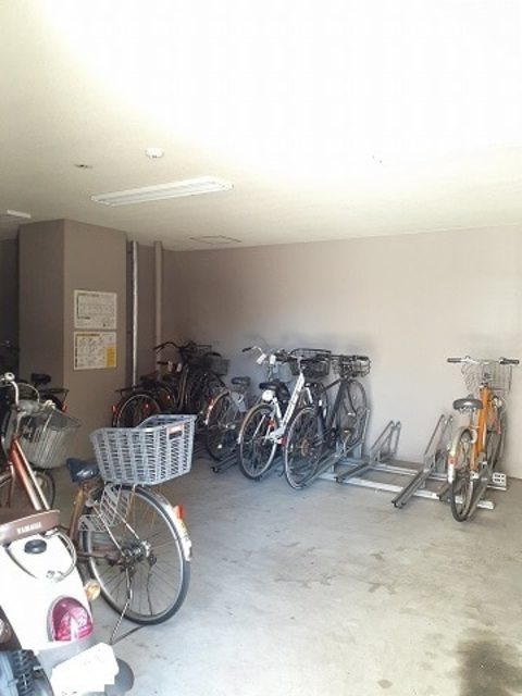 メリア北浦和のその他共用部分|駐輪場です