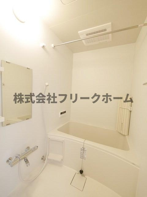 武蔵野市緑町１丁目の賃貸マンションの浴室