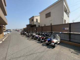 【駐車場】 | ライオンズマンション和泉上町 | バイク専用の駐車場があります。