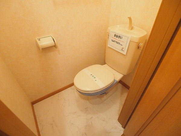 フィオーレ長行東二番館のトイレ|清潔感のあるトイレです