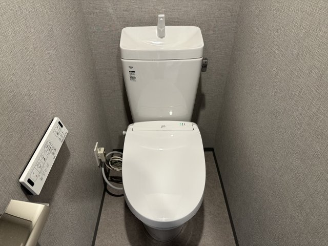 府中市矢崎町１丁目の賃貸マンションのトイレ