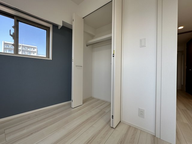 府中市矢崎町１丁目の賃貸マンションの収納