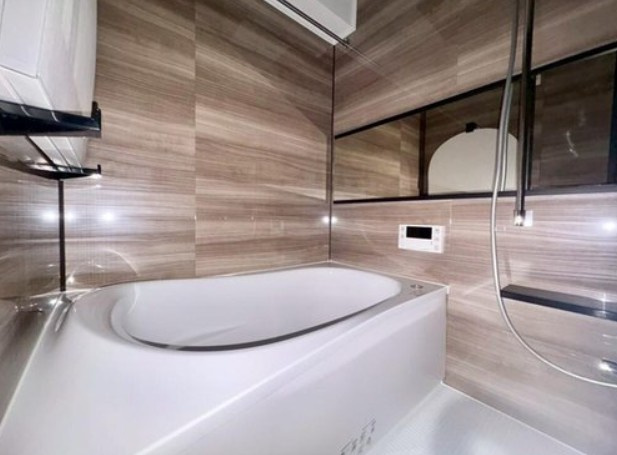 【浴室】 | サニーコート滝野川 | 浴室暖房換気乾燥機付きのシステムバス採用（ふろ自動・追い焚き機能付き）