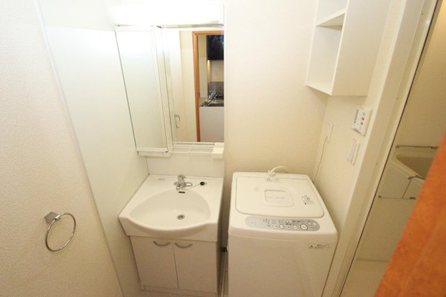 レオパレス市瀬の内装