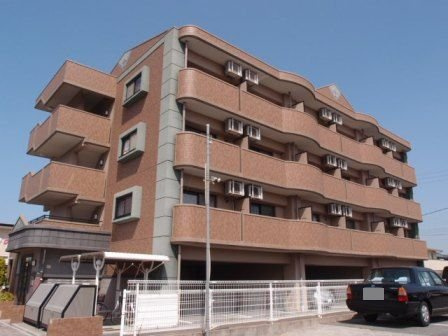 メゾン・カメリアの外観