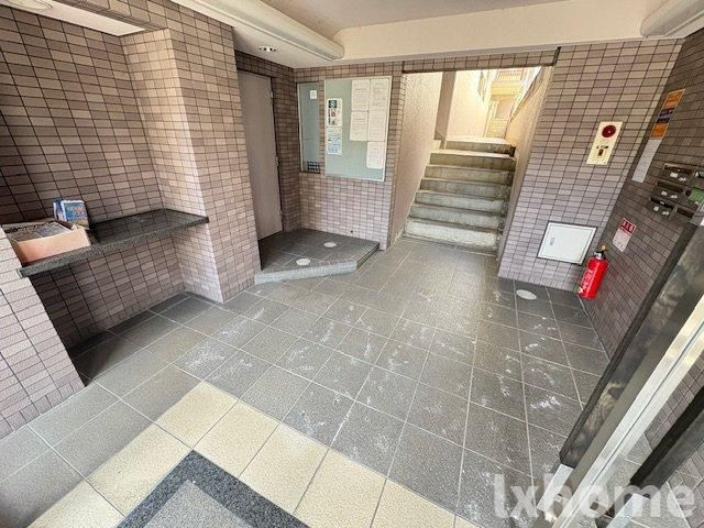 メゾン・ド・プレジールⅠのロビー|建物の内部です