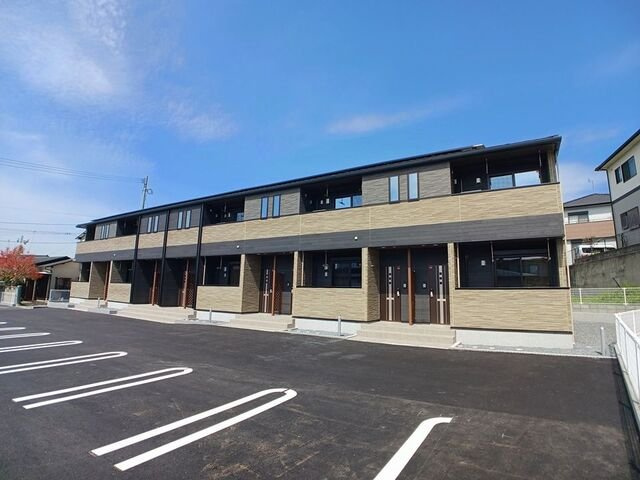 エレガンシアの外観