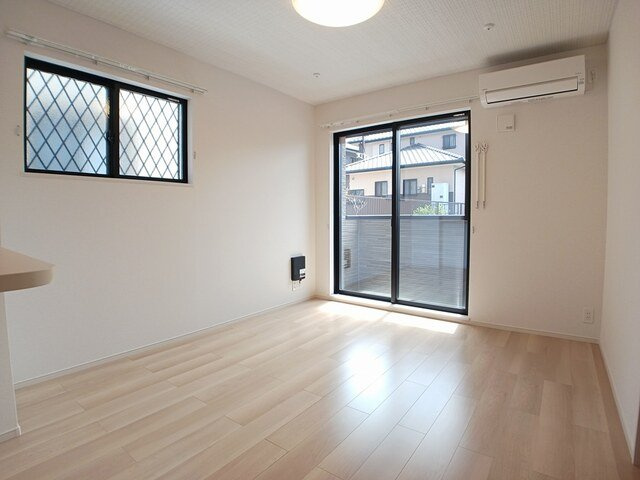 エレガンシアの居間・リビング