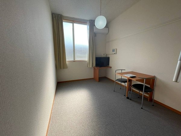 【居間・リビング】 | 異なる場合は現況を優先致します。