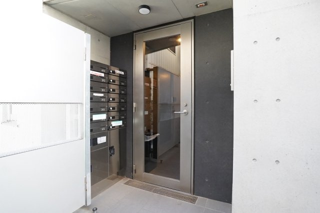 ハーモニーグラシア三軒茶屋のエントランス|清潔なエントランスです