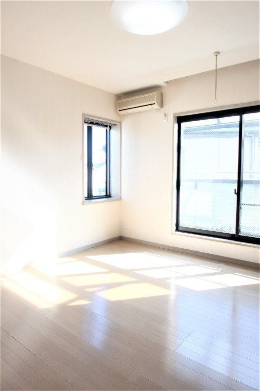 アクアハイムの内装|明るい室内です