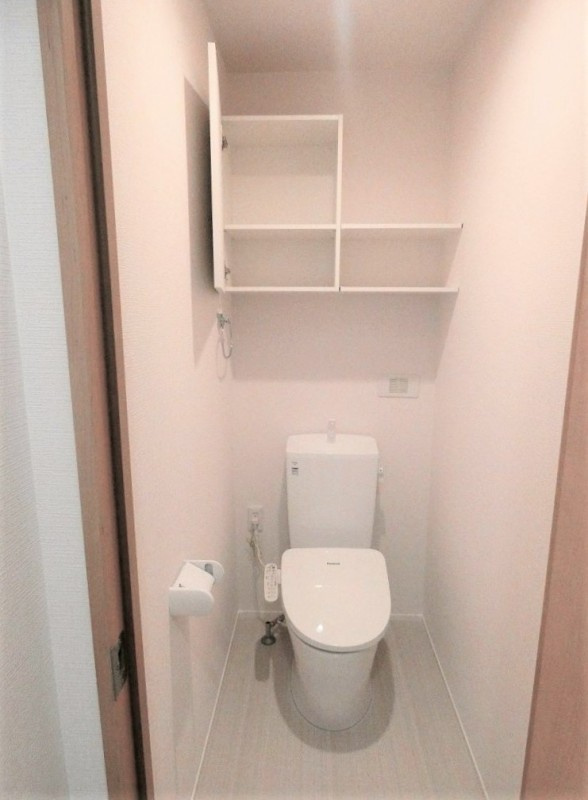 メゾン・シャルマンのトイレ|ゆったりとした空間のトイレです