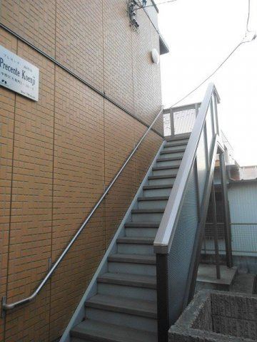 プレセンテ高円寺のその他共用部分|階段