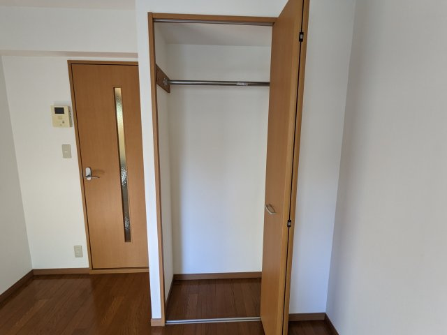 エタニティの収納|こまごまとしたものを収納できそうですね
