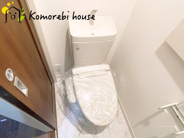 さいたま市北区日進町2丁目　新築一戸建て　グランパティオ　01のトイレ|ゆったりとした空間のトイレです