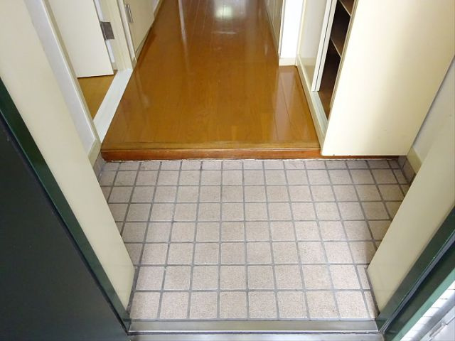 ハイツ柳田の玄関|落ち着いた玄関です