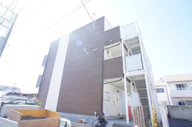 横浜市磯子区森２丁目の賃貸マンション