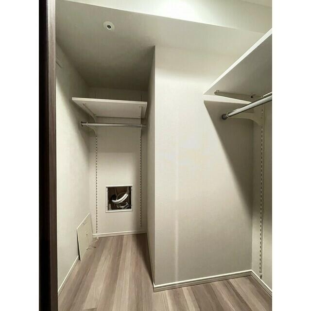 府中市宮西町１丁目の賃貸マンションの収納