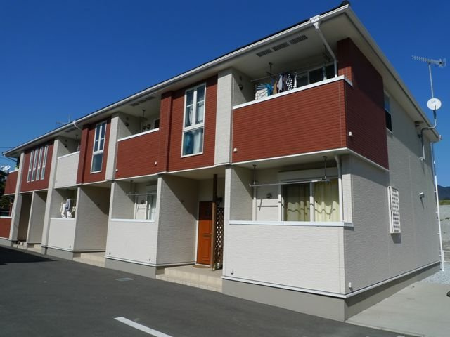 ファミーユ・Ｈ１