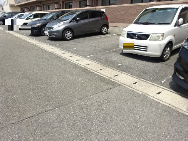 エスポワール西神戸の駐車場