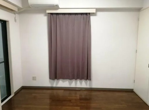 ＰＬＡＣＥ・Ｔの洋室