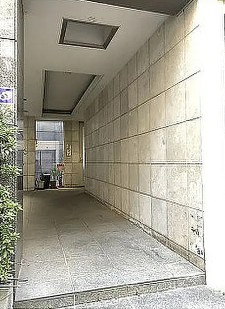 ＰＬＡＣＥ・Ｔのエントランス