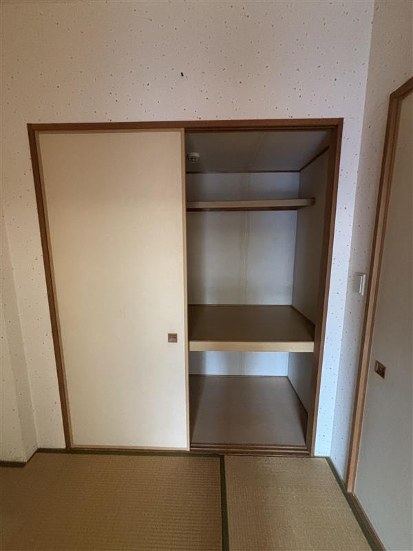 アパタワーズ八千代緑が丘の収納
