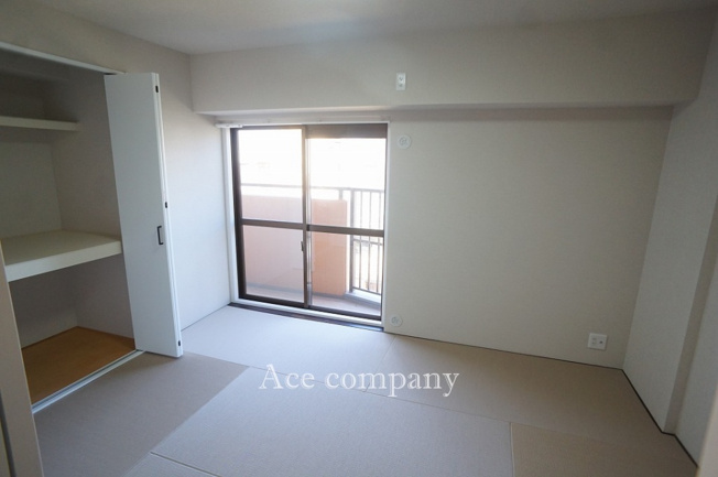 【寝室】 | ライオンズマンション平野 | 【和室6帖】西側のバルコニーに面しています☆押し入れ完備です♪